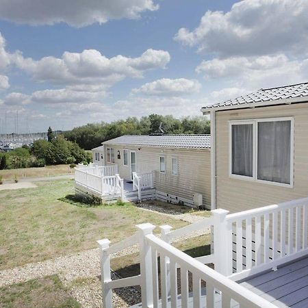 Mercury Yacht Harbour And Holiday Park Lower Swanwick Eksteriør bilde